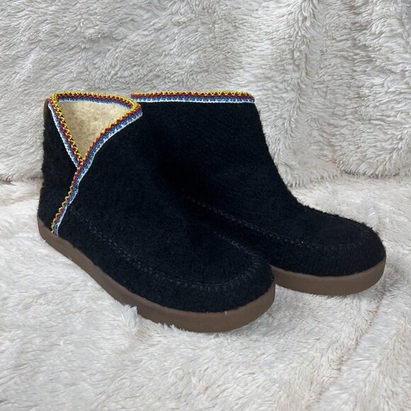 Sanuk Shoes - Sanuk Nice Bootak black ankle boots-8.5
